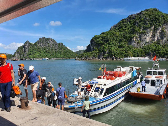 Quảng Ninh là 1 trong 10 điểm đến trong nước được khách Việt ưa thích nhất. (Ảnh: Dân trí)